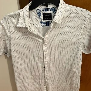 Small men’s Denim & Flower button down short sleeve.  Black dots white shirt